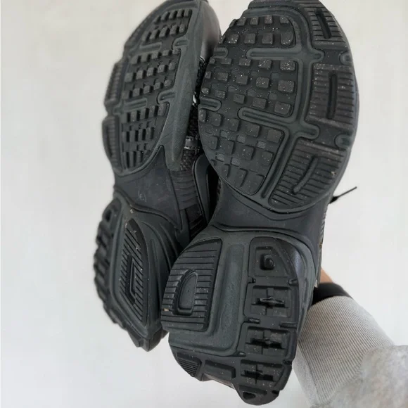 Nike V2K Run - Picture 3 of 3